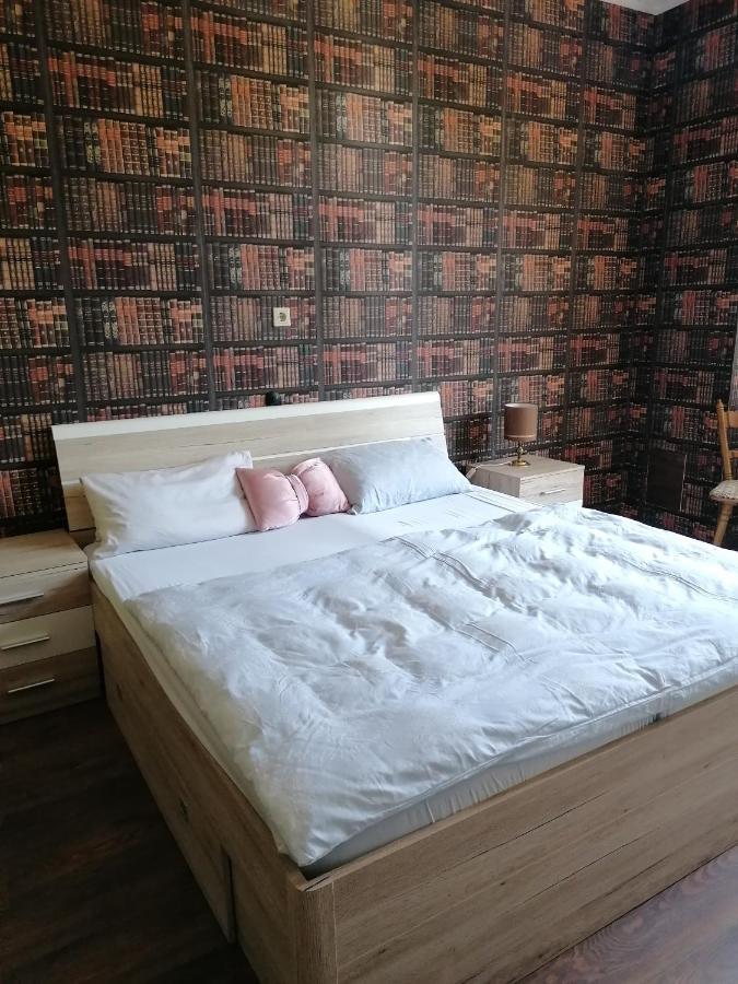 Hotelzimmer Im Alten Reihenhaus Auf Der Stadtmauer Bacharach Buitenkant foto